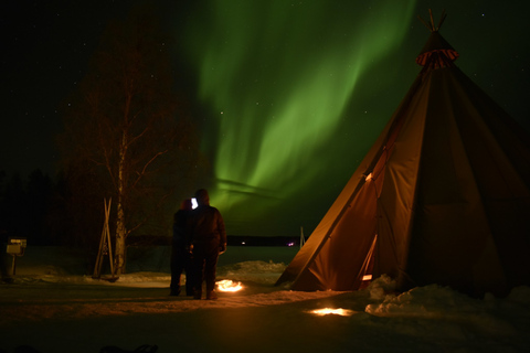 Rovaniemi: Nocna wycieczka na skuterach śnieżnych