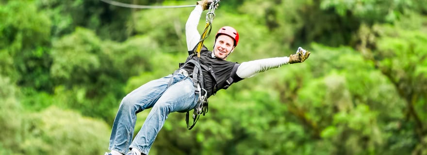 Belize City : Circuit d'aventure en tyrolienne et tyrolienne dans les cavernes