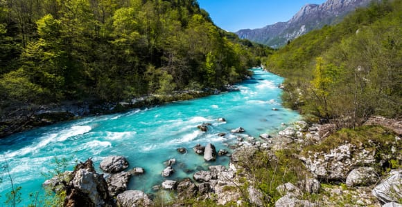 Von Ljubljana aus: Geführte Tagestour nach Soča und Kranjska Gora Von Ljubljana aus: Geführte Tagestour nach Soča und Kranjska Gora