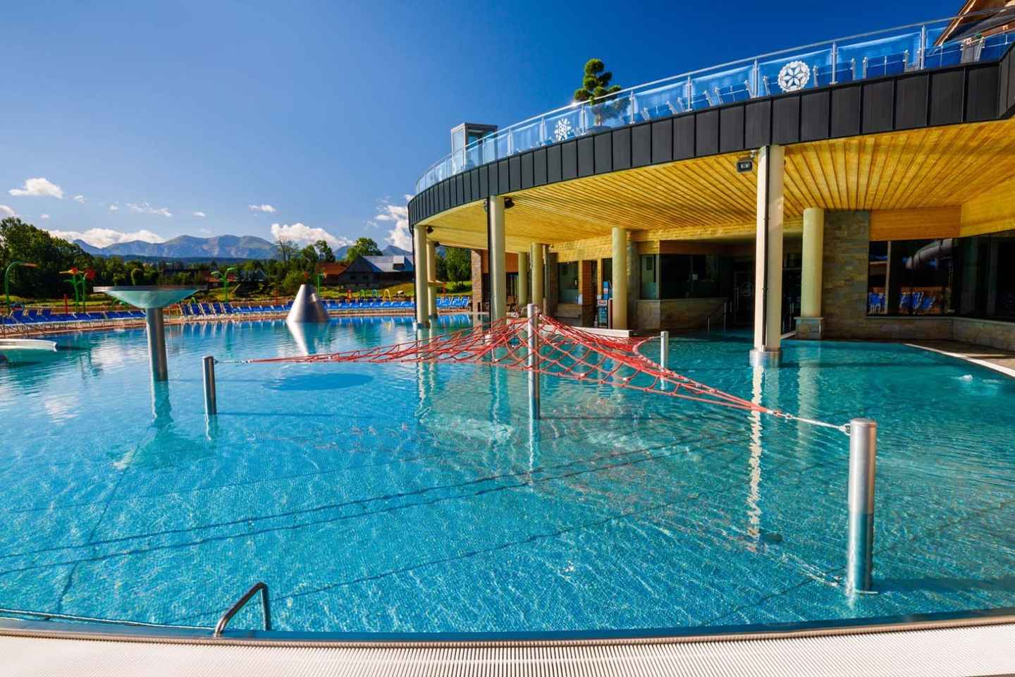 From Krakow: Morskie Oko Lake Tour and Thermal Baths Visit