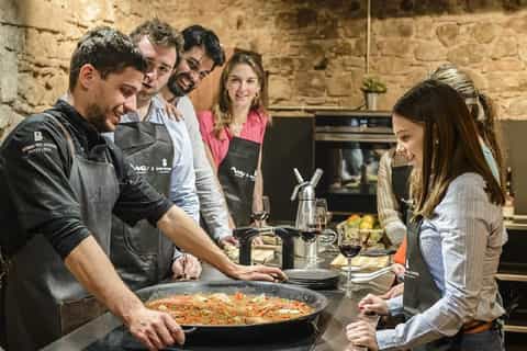 Barcelona: Chef-Led Paella Cooking Workshop with Lunch