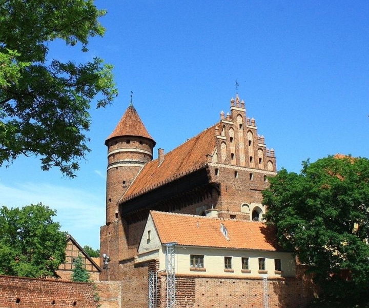 Recorrido privado a pie por lo más destacado del casco antiguo de Olsztyn