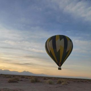 Atacama: San Pedro de Atacama Sunrise Hot Air Balloon Ride
