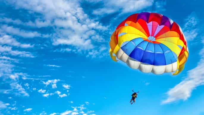 nassau double parasail over cabbage beach