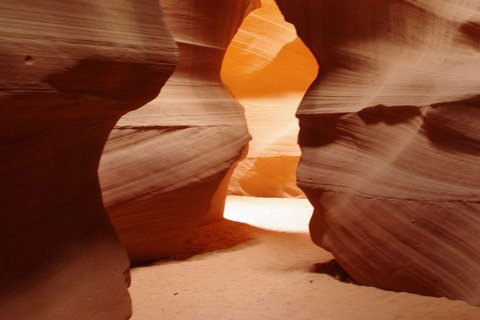 Page: Antelope Canyon X Hiking Tour with Photo Tour Option 3 Hour Photo Tour with Camera, Tripod, and 1 Camera Bag