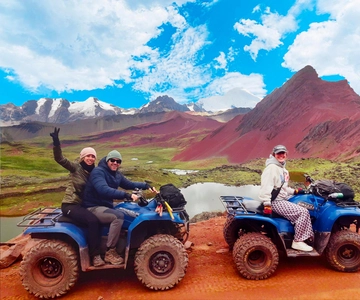 Cusco: Cuatrimoto Montaña 7 Colores y Valle Rojo
