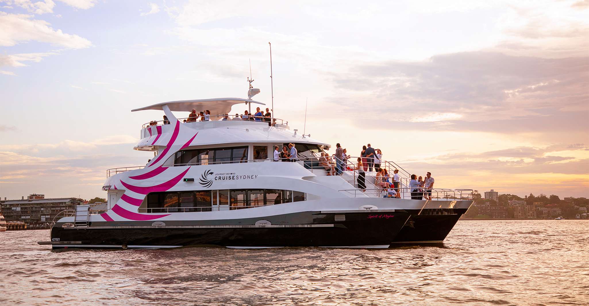 Sydney: 3-Course All Inclusive Dinner Harbour Cruise