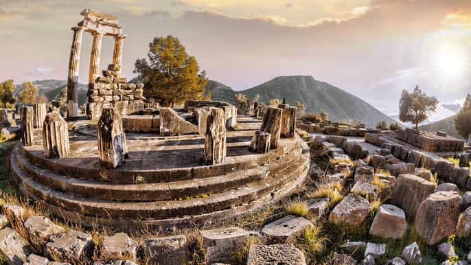from athens delphi and thermopylae fullday private tour