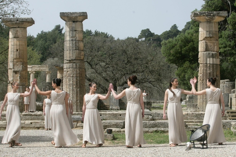 Z Aten: całodniowa prywatna wycieczka w obie strony do starożytnej OlimpiiOdbiór z lotniska