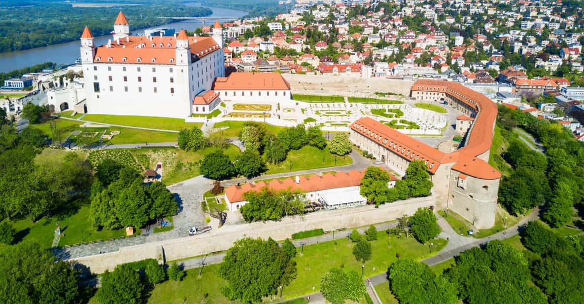 6-Hour Bratislava Sightseeing Tour from Vienna