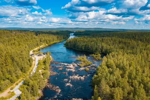 Из Рованиеми: пеший тур по лесу Викакёнгяс