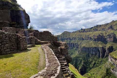 From Cusco: Waqra Pukara Trek with Lunch