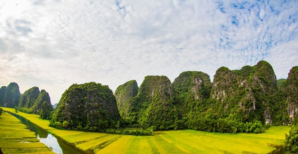 From Hanoi: Hoa Lu, Mua Cave and Tam Coc Full-Day Trip