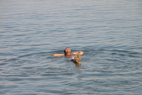 Von Jerusalem aus: Halbtagestour zum Toten MeerAb Jerusalem: Entspannte Halbtagestour zum Toten Meer