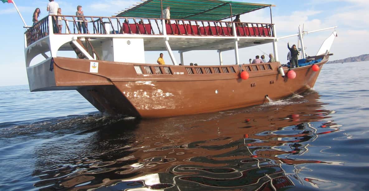 Musandam Dibba Full-Day Cruise with Lunch from the UAE