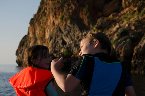 Chania: crucero al atardecer con vino cretense