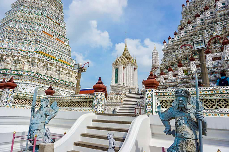 Grand Palace, Wat Pho, and Wat Arun: Guided Tour in Spanish Private Tour: Hotel Pickup and Drop-Off