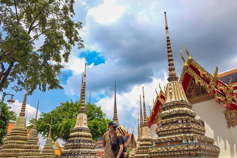 Grand Palace, Wat Pho, and Wat Arun: Guided Tour in Spanish Private Tour: Hotel Pickup and Drop-Off