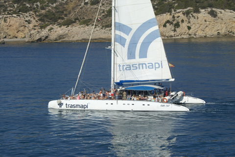 Ibiza: Katamaran-Kreuzfahrt nach Formentera mit Mahlzeit und GetränkenTour am Morgen mit Brunch