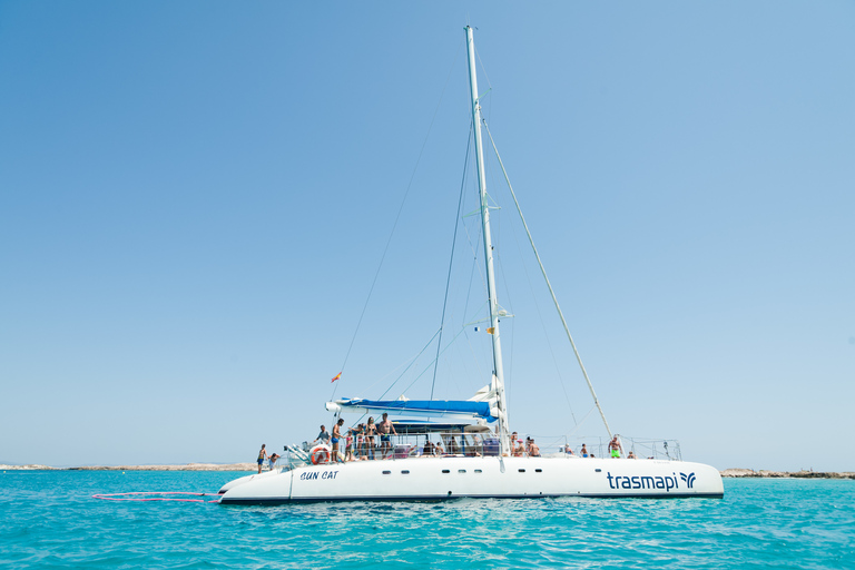 Ibiza: Katamaran-Kreuzfahrt nach Formentera mit Mahlzeit und GetränkenTour am Morgen mit Brunch