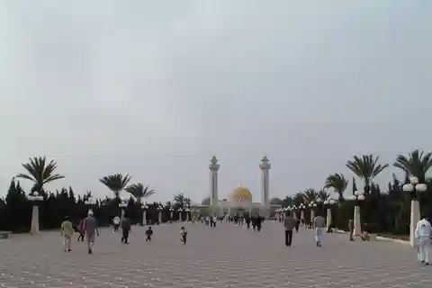From Tunis: Overnight to Kairouan, El Jem, Monastir & Sousse