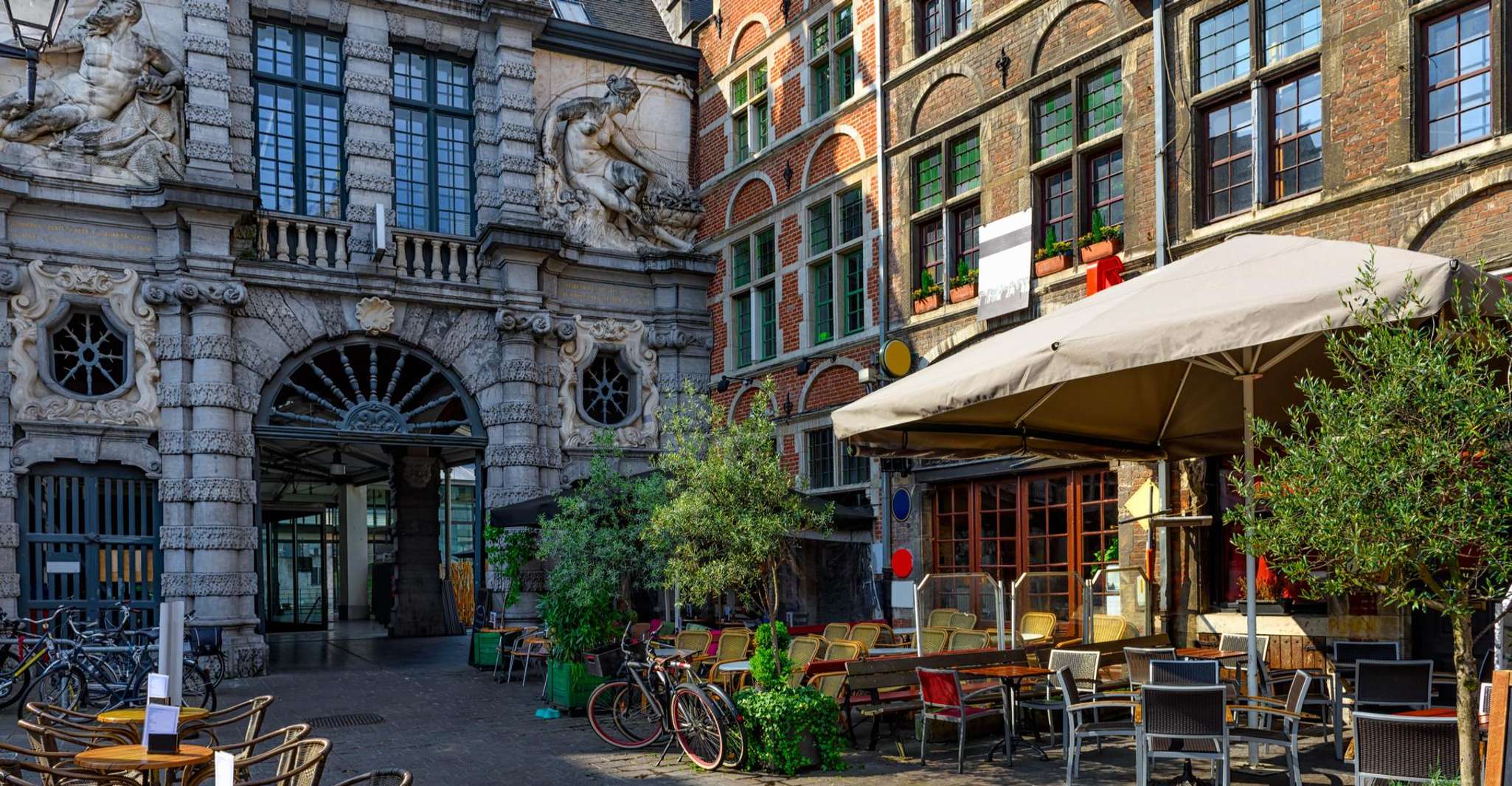De Bruxelles, Gand Visite guidée d'une journée en anglais - Hizvo
