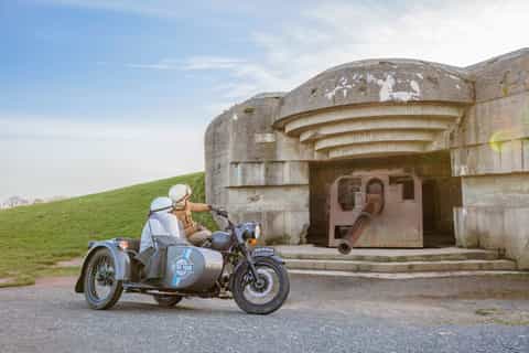Da Bayeux: tour di mezza giornata del D-Day in Normandia in sidecar vintage