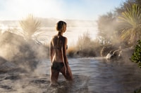 Rotorua Lake, Deluxe Lake Spa Geothermal Hot Spring Bathing - Housity