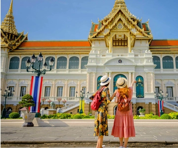 Grand Palace, Damnoen Floating Market & Maeklong Market Tour