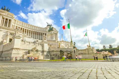 Desde Civitavecchia: Excursión en tierra acompañada a Roma