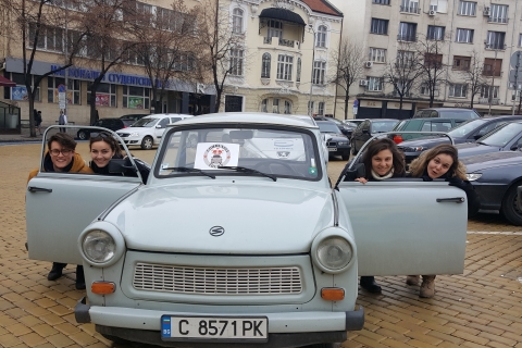 Sofia: autorit door communistische relikwieën in een Trabant-auto