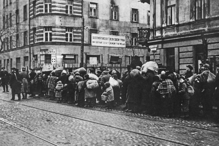 Warszawa: Codzienna wycieczka z przewodnikiem po żydowskim getcie z cmentarzem żydowskim