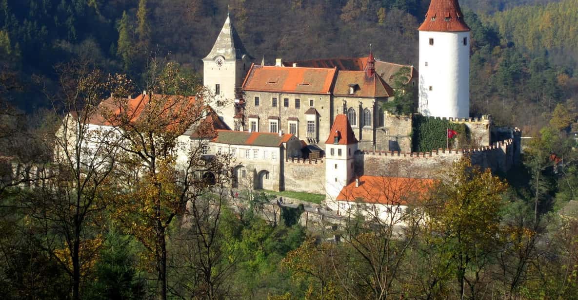 From Prague: Křivoklát Castle & Glassworks Visit with Lunch