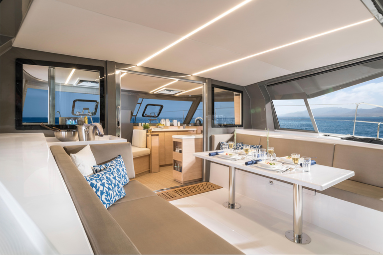 Luxury Private Catamaran to Île aux Benitiers