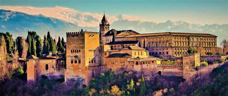 Granada: Tour Guiado Alhambra Completo com Acesso Preferencial