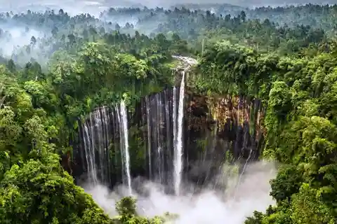 Tumpak Sewu Waterfall and Bromo Sunrise 2D1N from Malang