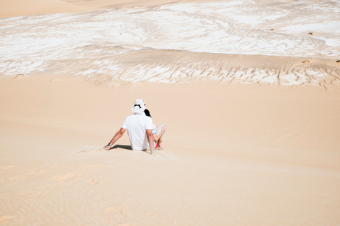 Il Cairo: Campo dell&#039;Oasi di Bahariya e tour del deserto di 2 giorniTour privato con campeggio nel deserto e pasti