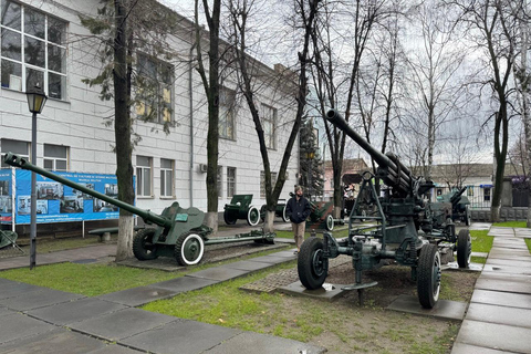 Powrót do ZSRR bez opuszczania Kiszyniowa (z lunchem i napojem)Kiszyniów: autentyczna wycieczka sowiecka z lunchem i napojami
