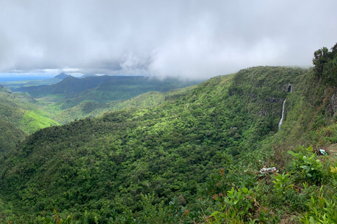 Mauritius: Full-Day Tour of the Southwest