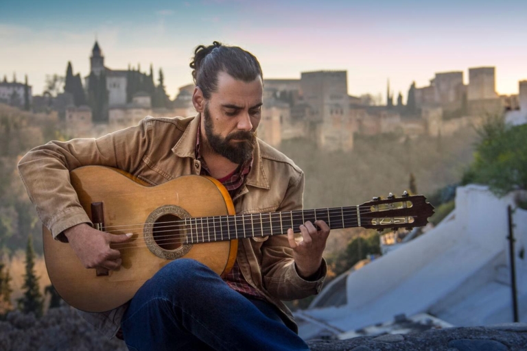 Granada: Wycieczka z przewodnikiem po flamencoGrenada: Wycieczka z przewodnikiem po flamenco