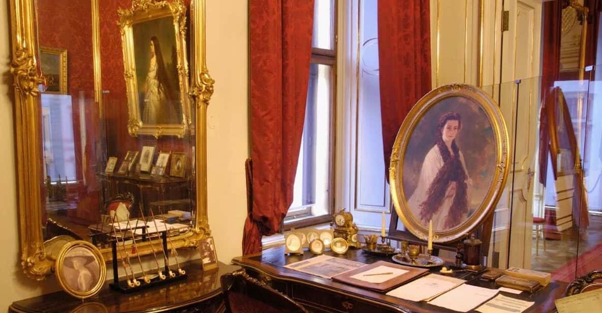 Vienna: Empress Sisi Walking Tour & Imperial Apartments