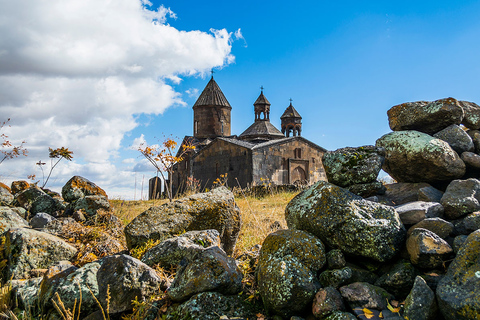 Armenië: een hele dag culturele rondleiding met bezoek aan het alfabetmonument