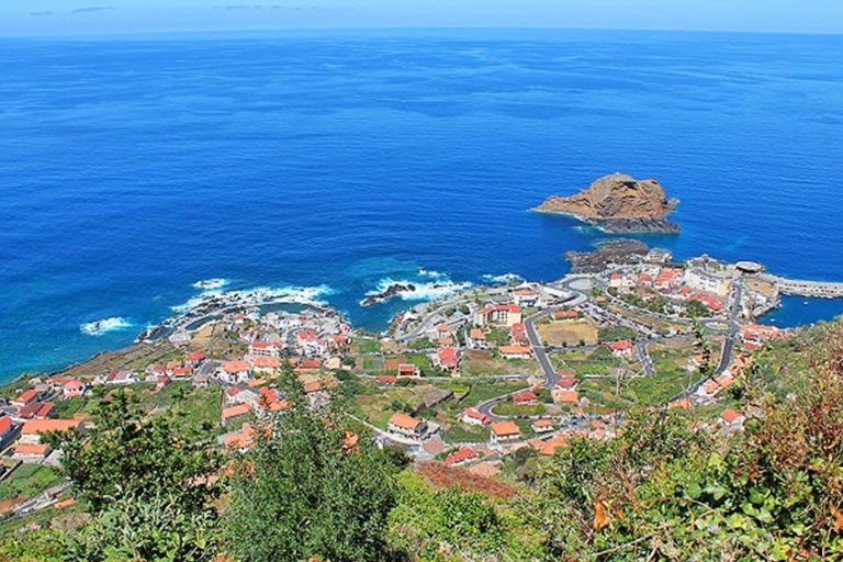 Madère: visite de l'ouest avec Porto Moniz et les piscines volcaniquesMadère: West Tour avec Porto Moniz et piscines volcaniques