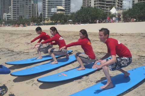 Lección grupal de surf de 2 horas en Broadbeach en Gold Coast
