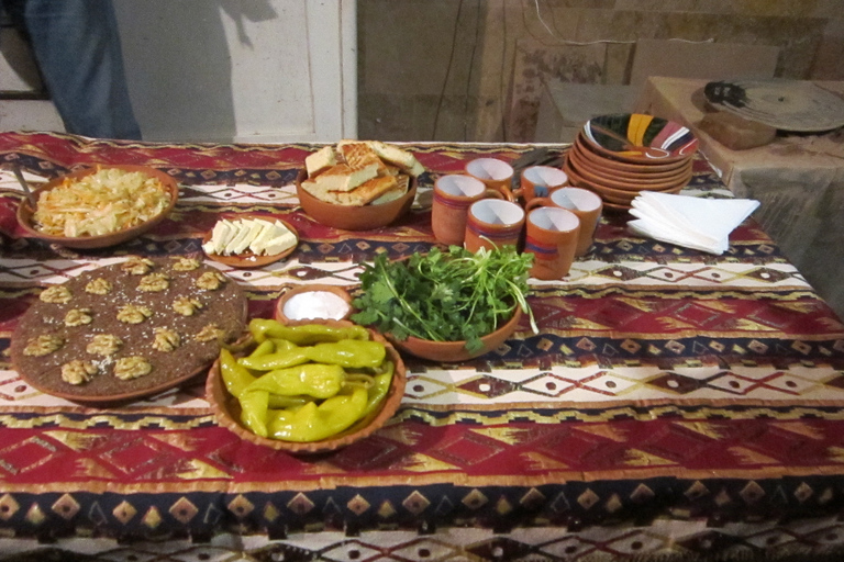 Eriwan: Carve Khachkar und Lavash Backen mit Mittagessen