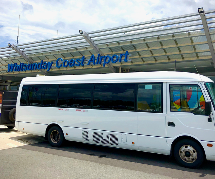 Transfer Shuttle Bus Proserpine Airport to Airlie Beach