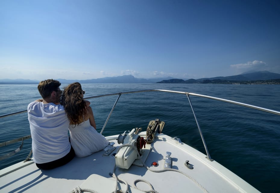 Da Peschiera Crociera Sulla Costa Orientale Del Garda Fino A Sirmione