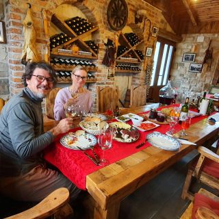 Mostar, Medjugorje e Karavice: tour dalla fattoria alla tavola