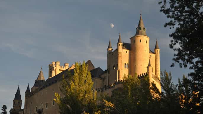 madrid fullday segovia and avila tour by luxury bus