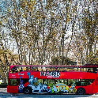 Madrid: autobús turístico y tour por el Santiago Bernabéu
